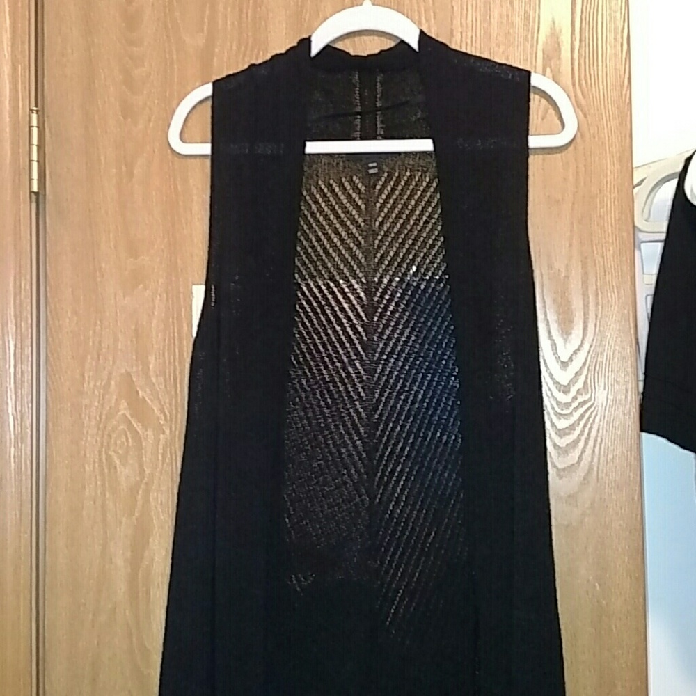 Sleeveless Duster