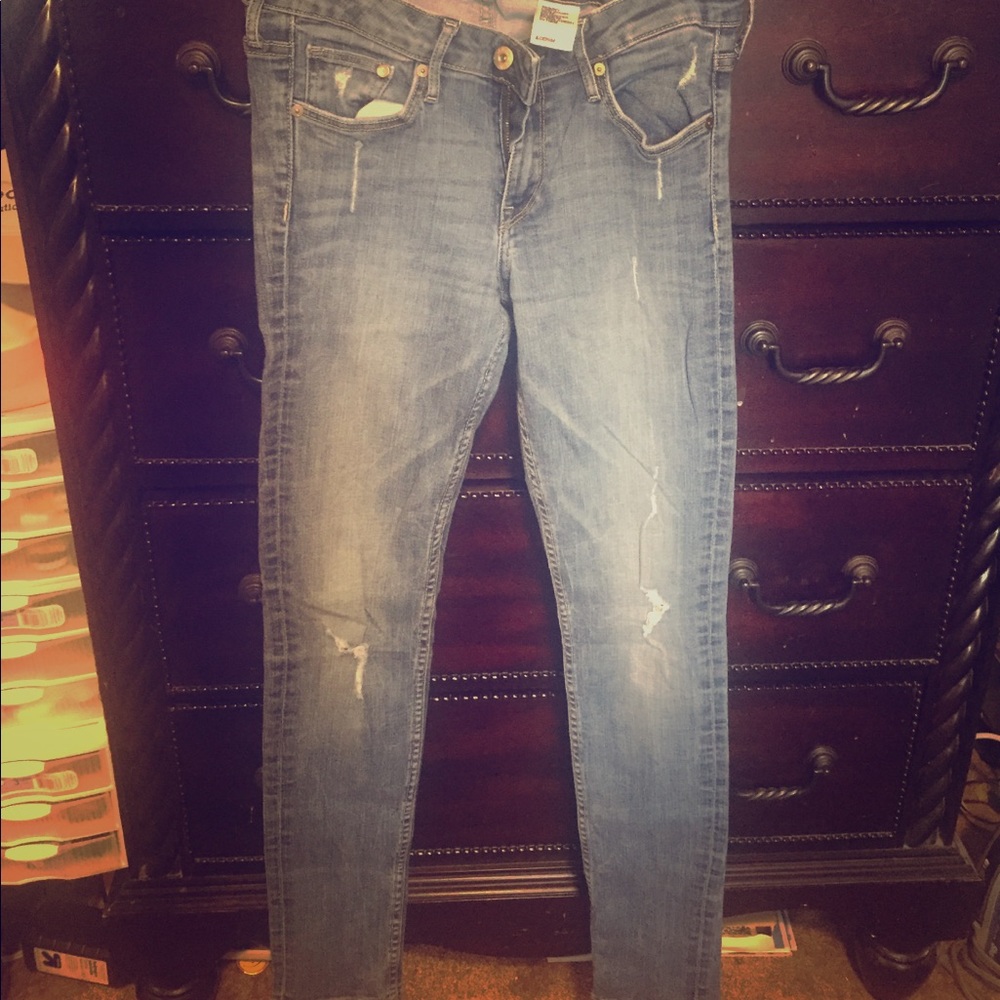 Blue distressed jeans