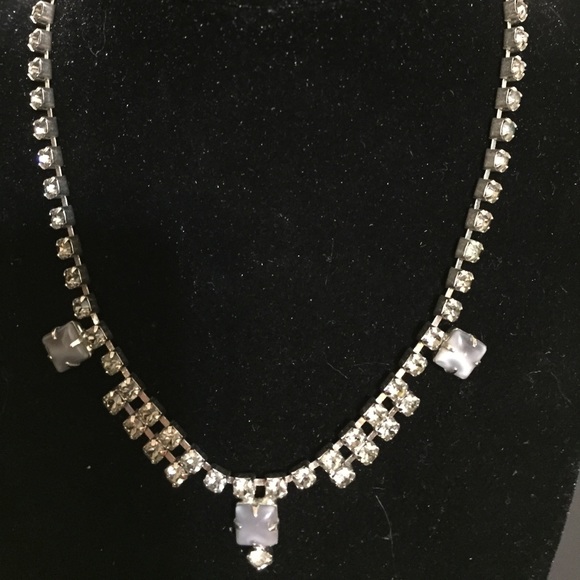 Vintage rhinestone necklace with gray stones - Picture 2 of 4