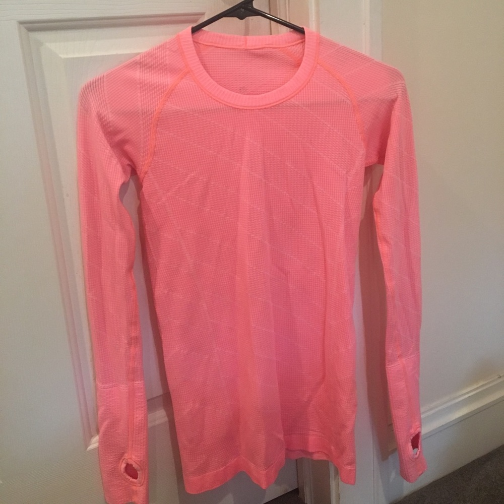 Lululemon seamless long sleeve size 4
