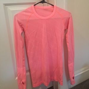 Lululemon seamless long sleeve size 4