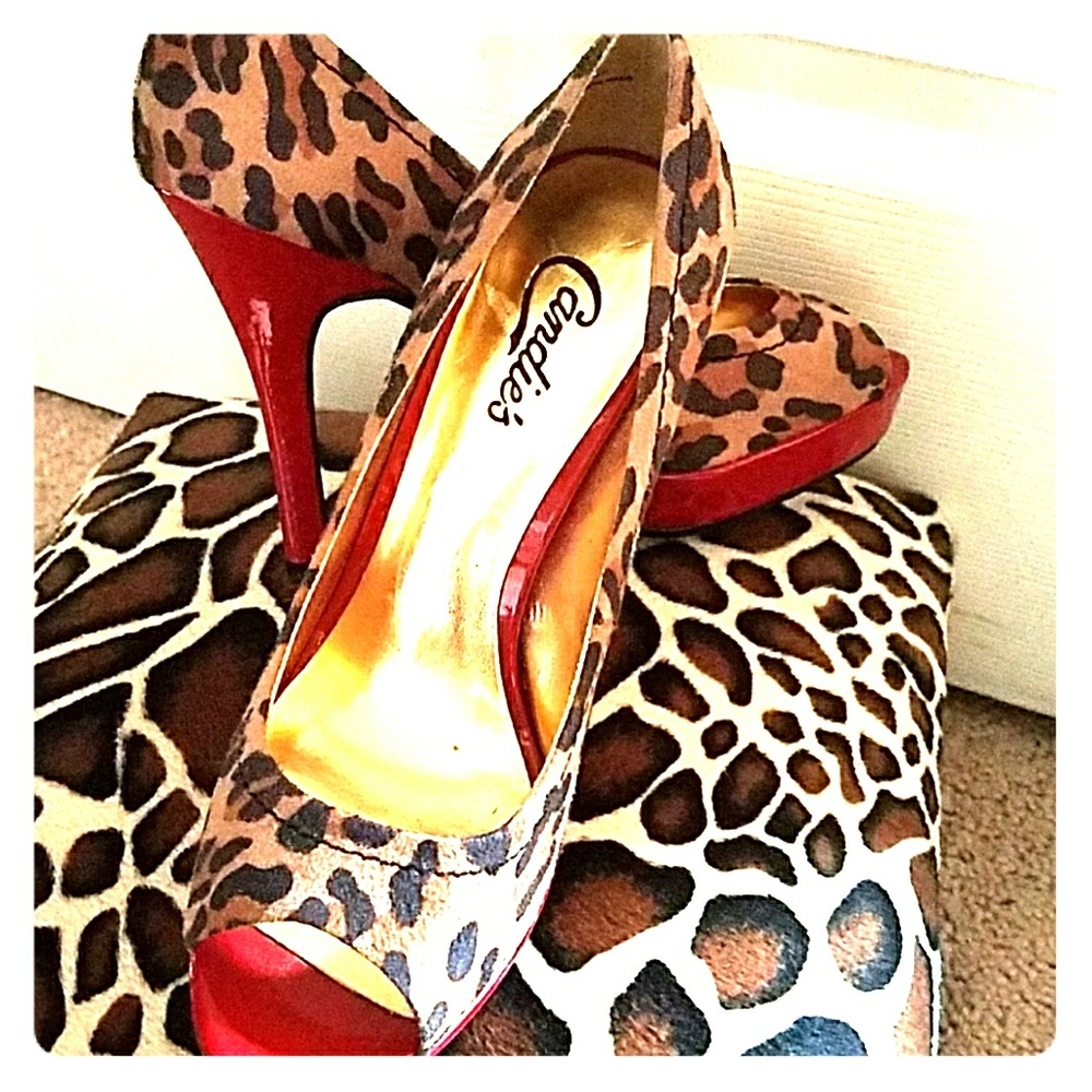 Cheetah print pumps