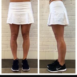 Lululemon pace rival skirt white size 6