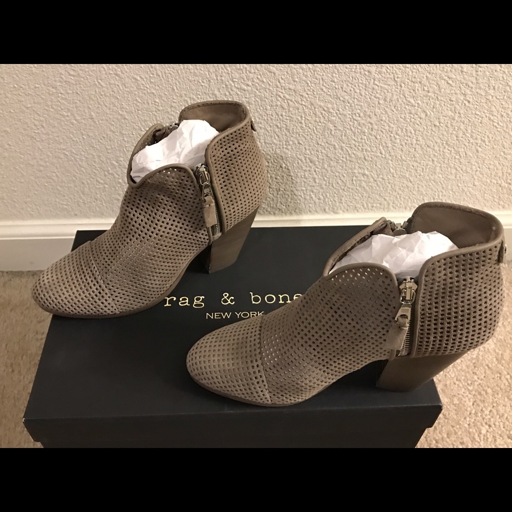 Rag & Bone - NIB Margot Perf. Bootie - Rare! - Picture 2 of 4