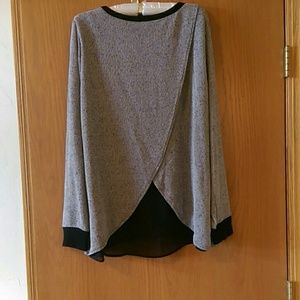 🌻🌻🌻 HOST PICK 🌼🌼🌼 Black tulip top