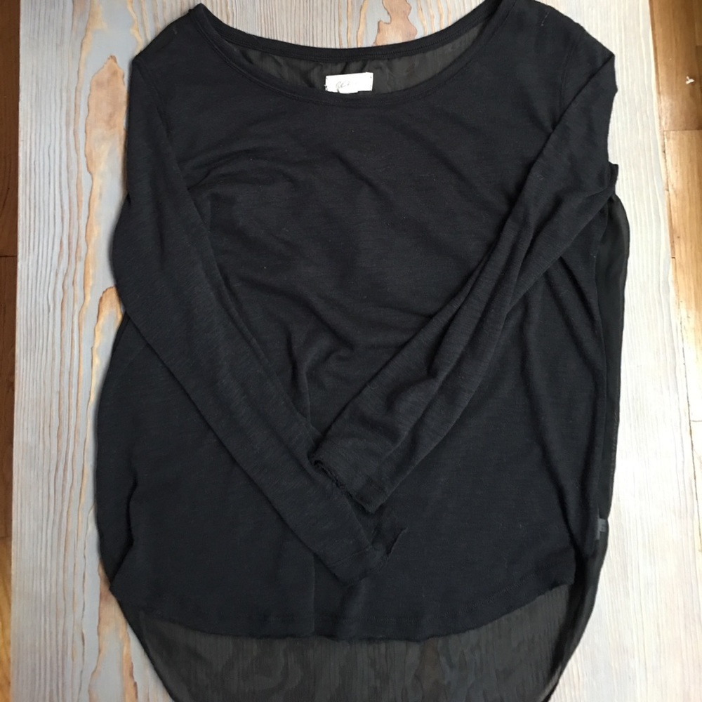 Aerie hi/Low sheer Back Long Sleeve Top XS