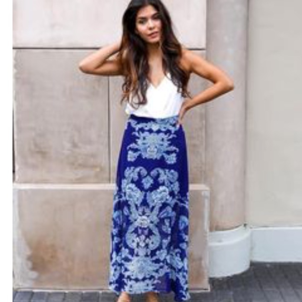 Blue paisley maxi skirt - xl