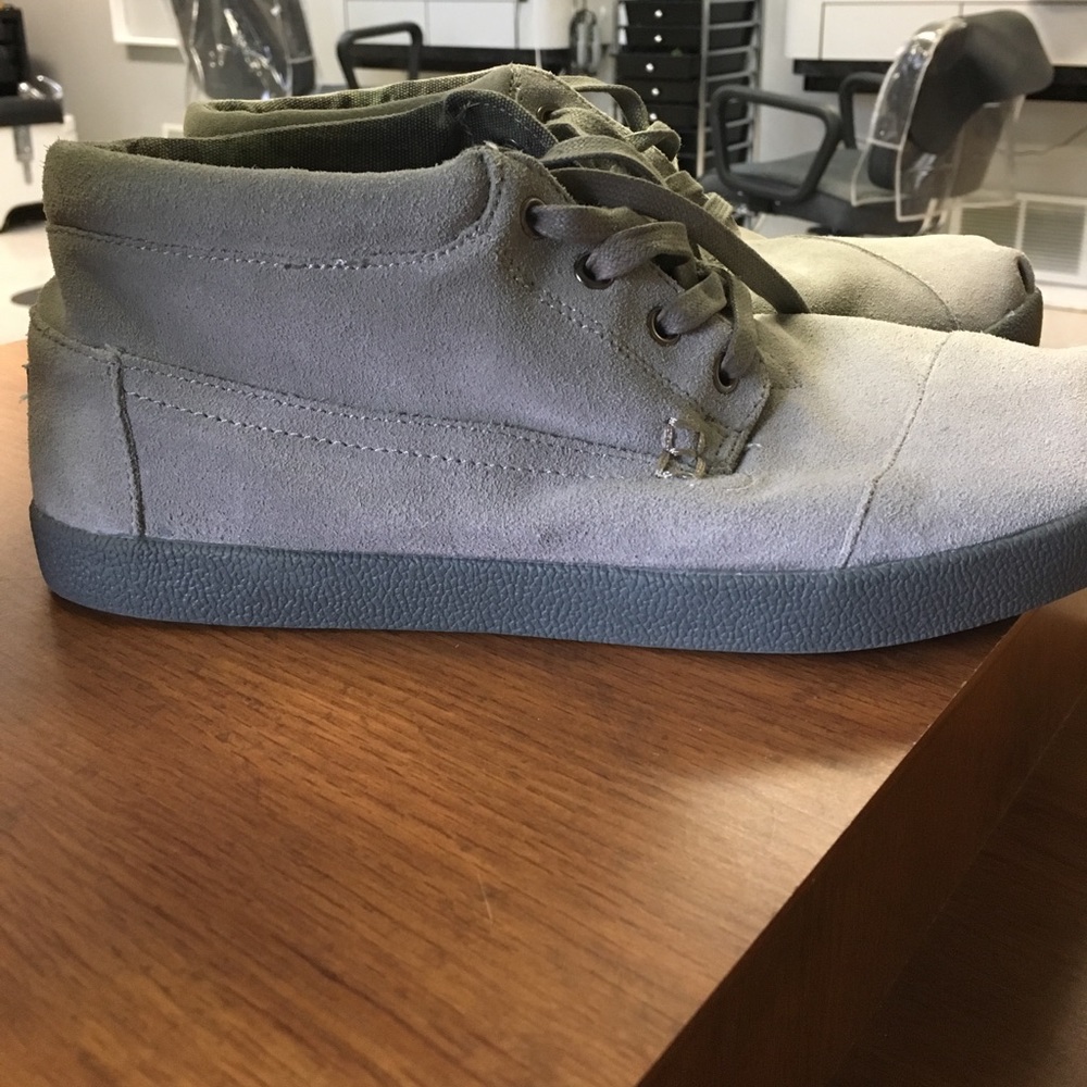 Toms high tops