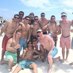 Meet your Posher, Quinn