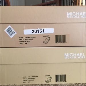 Women's High-heel pumps - Two pairs: Size 6