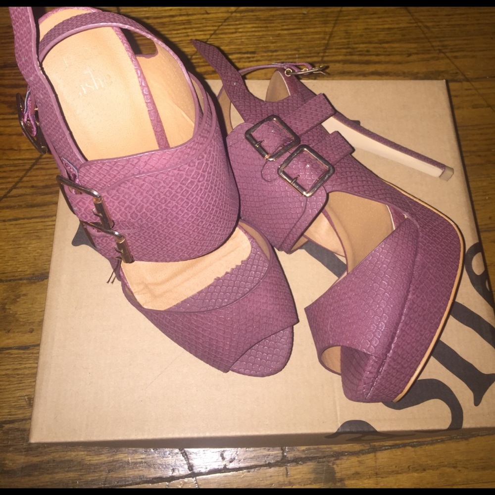 Brand new heels! 😍