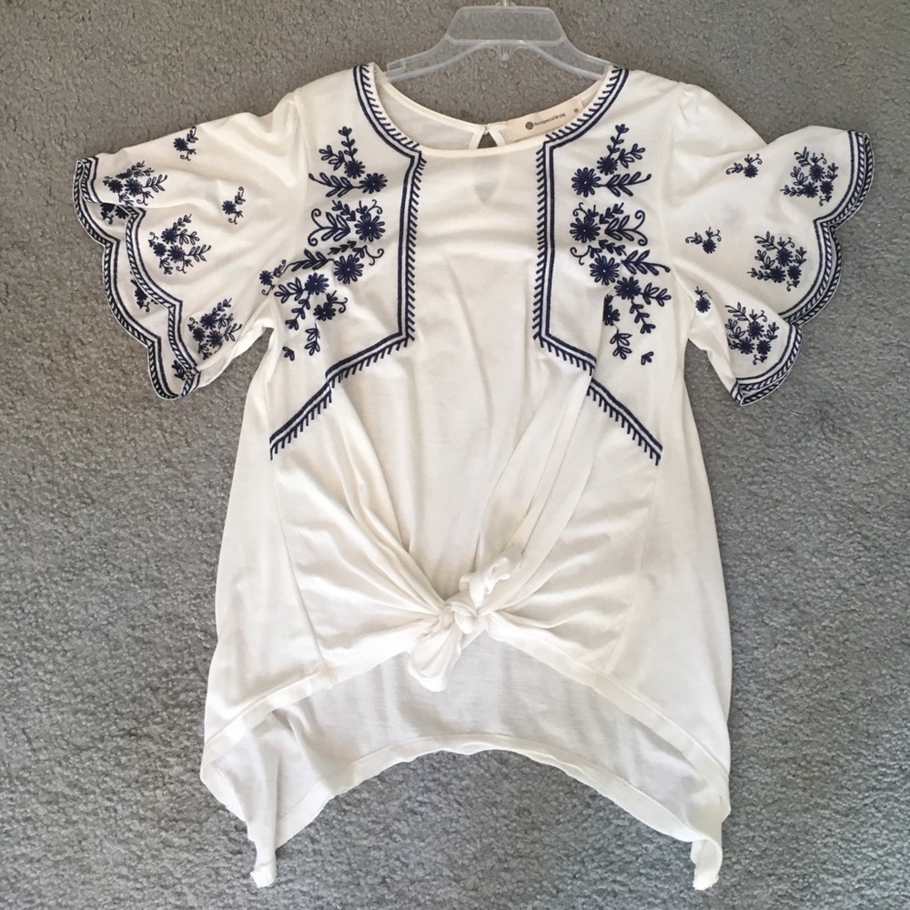 Short sleeve shirt