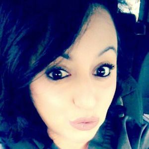 Meet your Posher, Elvia