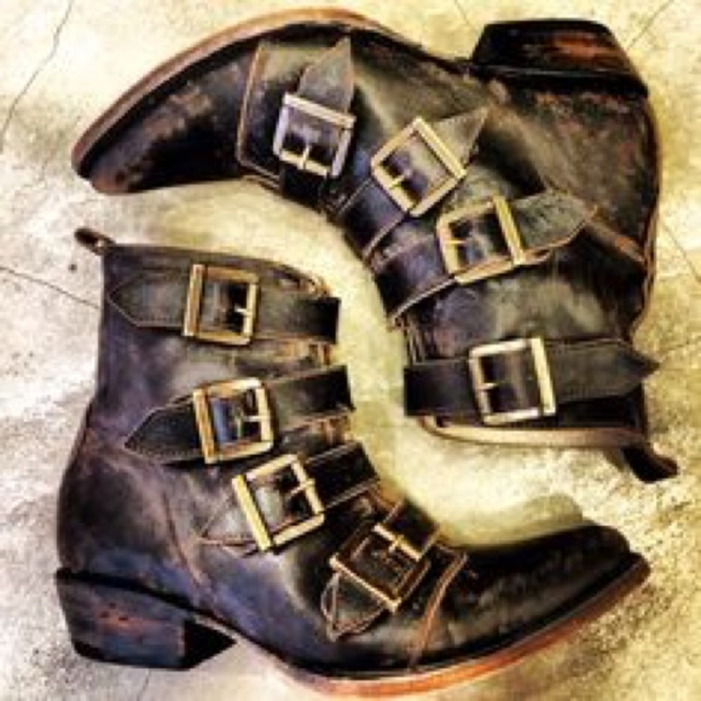 ISO Freebird Skelters
