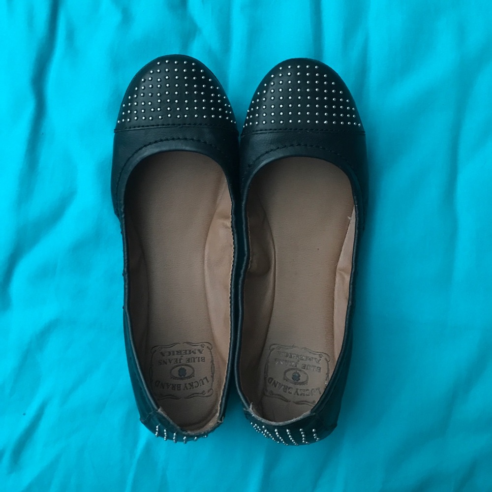 Lightly worn Lucky flats