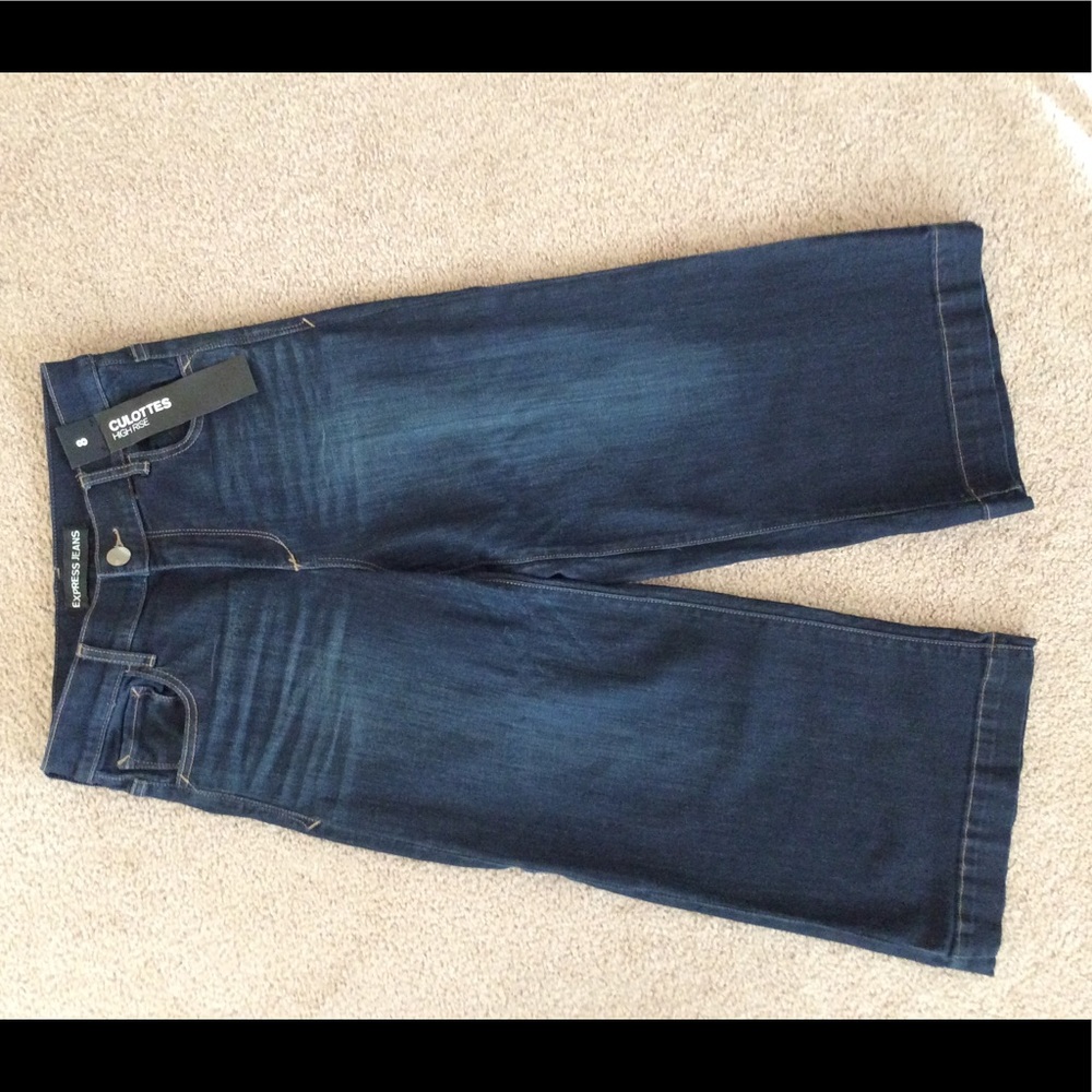 🦋Express Wide Leg Culottes Jeans🦋