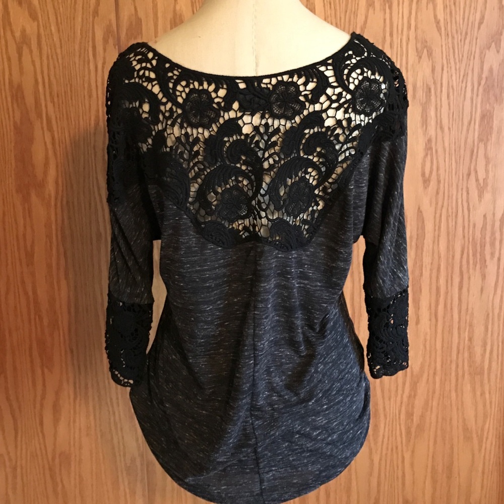 Fun lace Daytrip top!