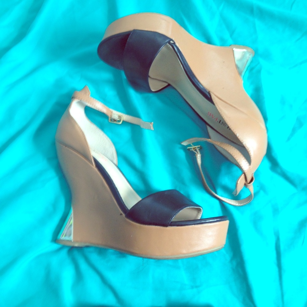 UO Style Nude & Black Heels