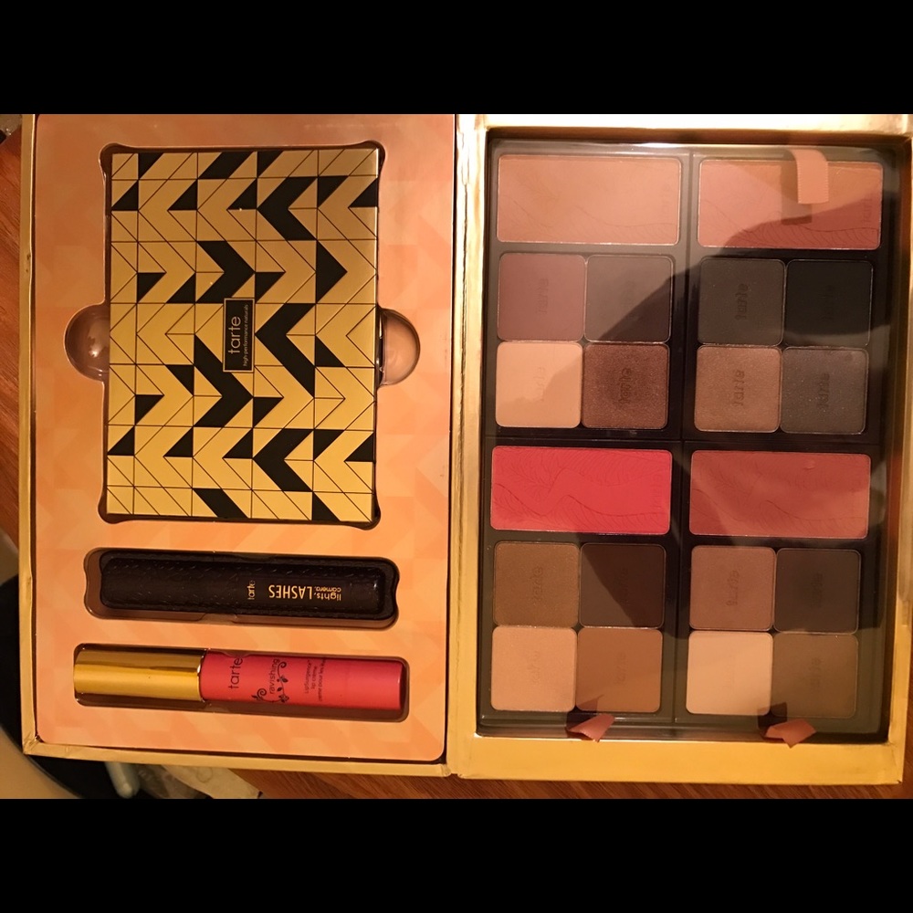 Tarte Limited Edition box set