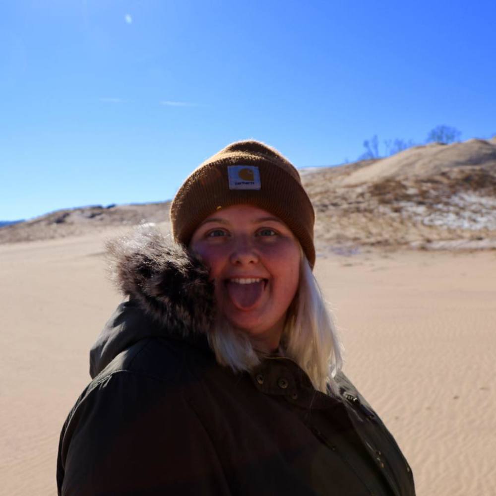 Meet your Posher, Cara