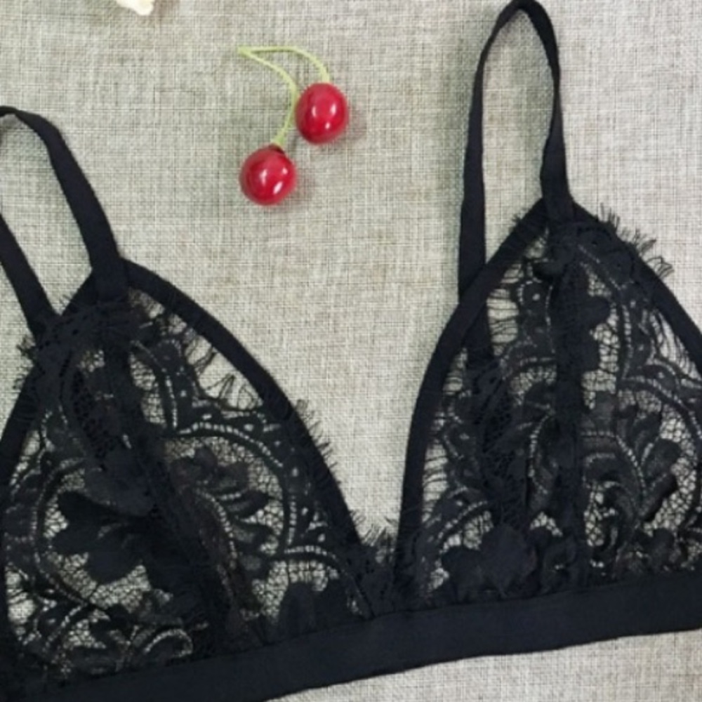 Black Lacey bralette