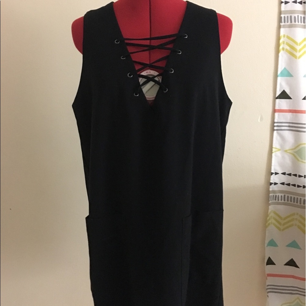 Black Lace Up Sleeveless Dress