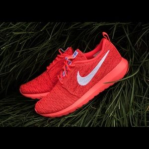 Nike Flyknit Roshe