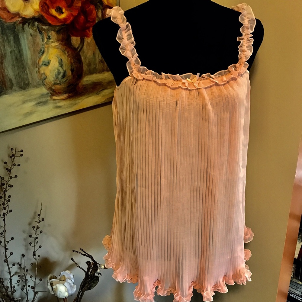 Victoria's Secret Babydoll Lingerie sz M Peach