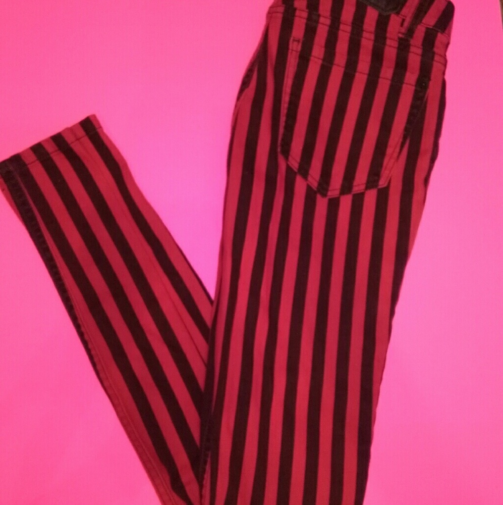 Authentic icon jeans! - Picture 2 of 2