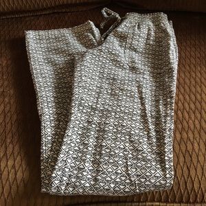 Black and white linen pants