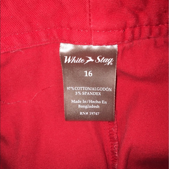 #372. RED SHORTS - Picture 3 of 3