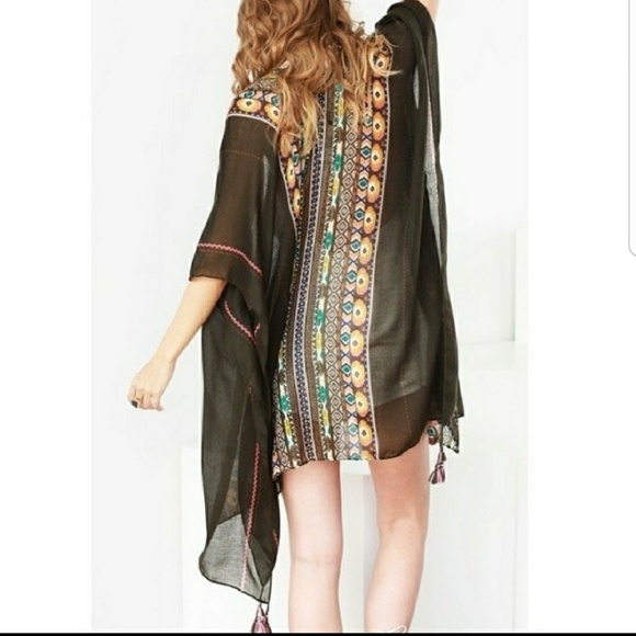 🌻🦋 Fab Sheer Aztec Floral Kimono - Picture 2 of 3