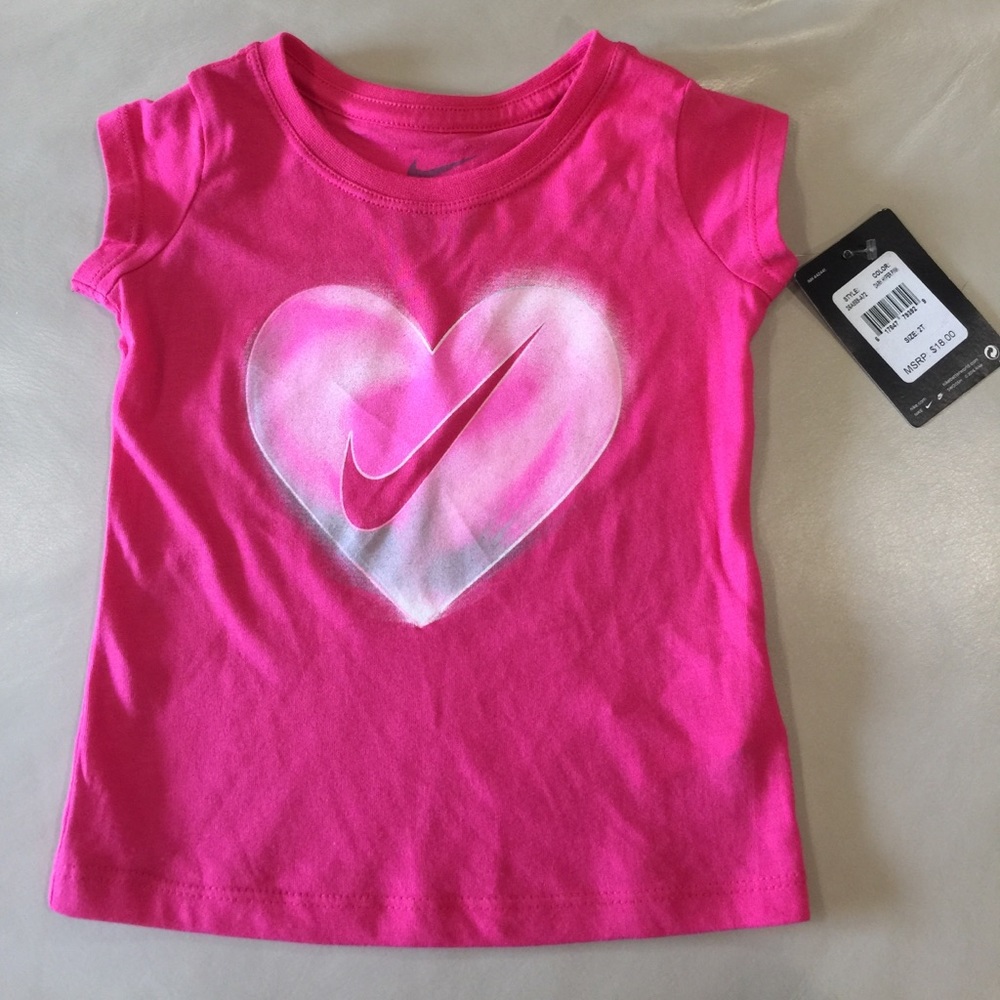 NWT! NIKE T-shirt. DM Hyper Pink with heart 2T