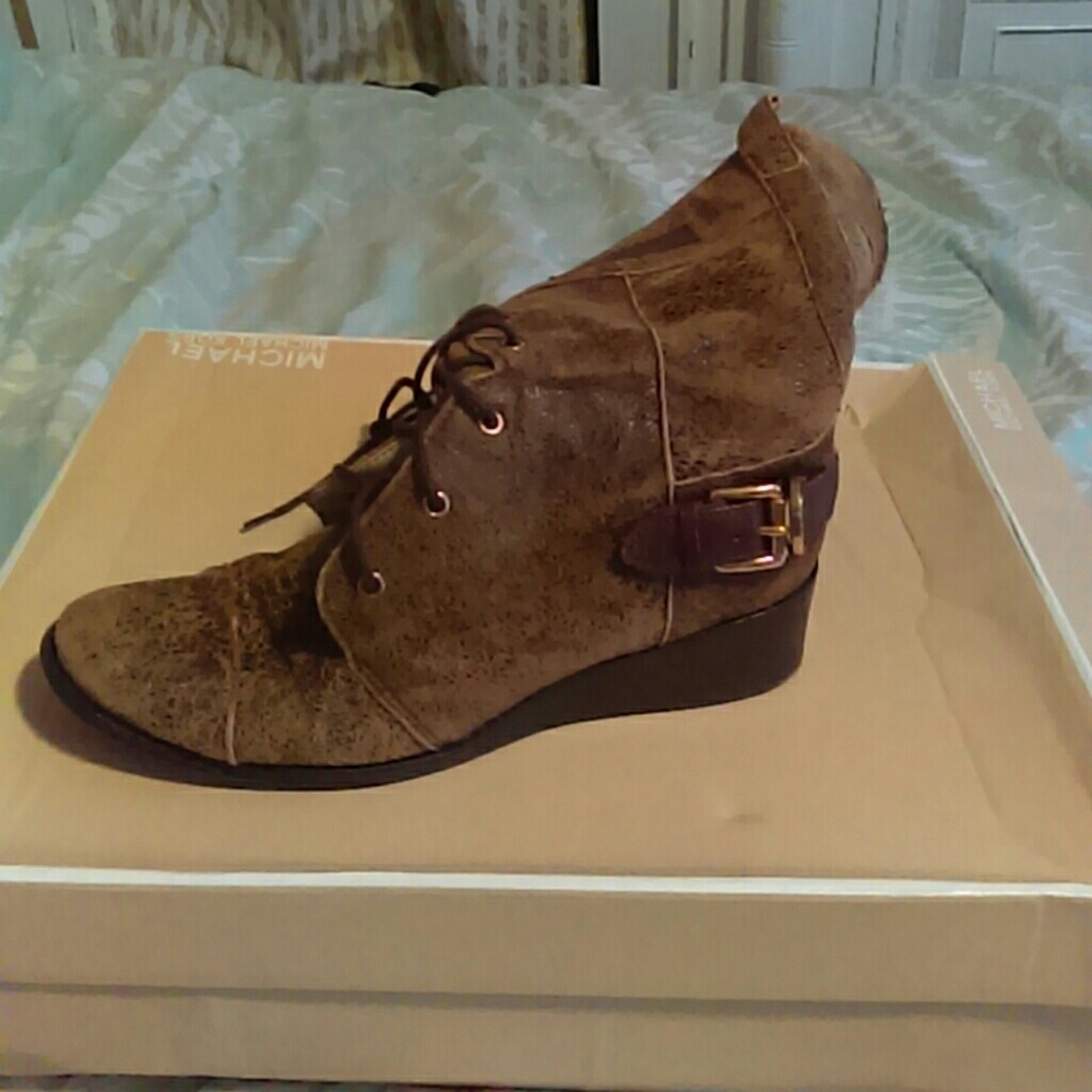 Women shoes