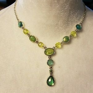 Avon teardrop necklace