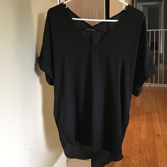Black vneck blouse - Picture 1 of 1