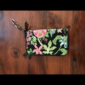 Retired Vera Bradley Zip-around Wallet
