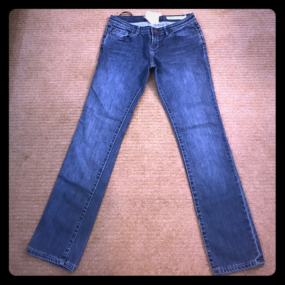 Brand new light blue skinny jean by May 75