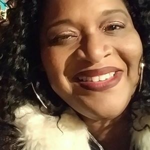 Meet your Posher, Pamela