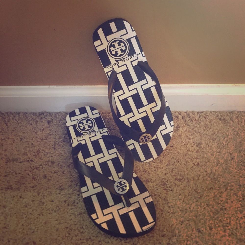 Unworn Tory Burch flip flops