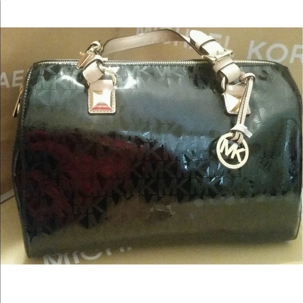 Brand New 💯% authentic Michael Kors