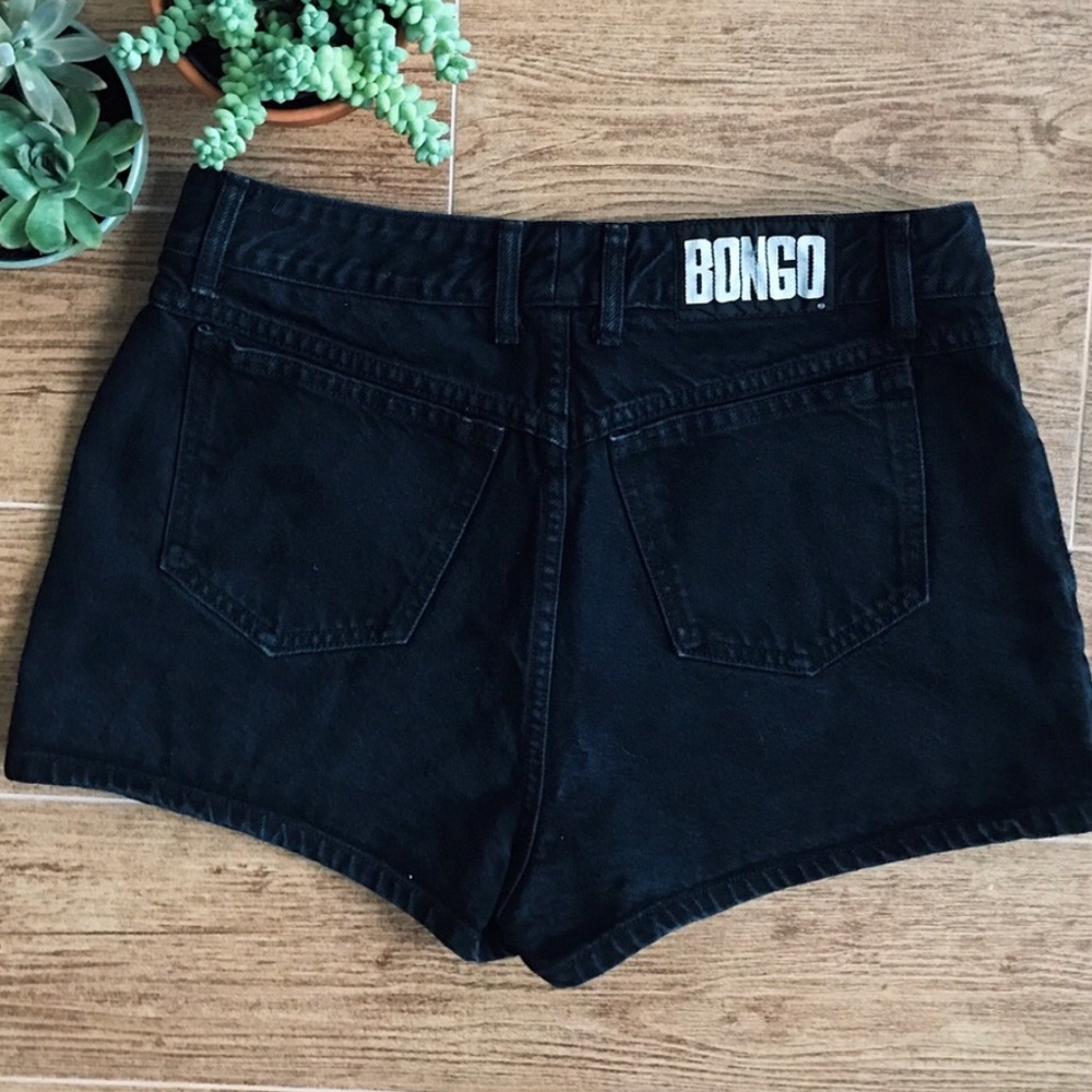 SOLD✨VINTAGE BONGO DENIM SHORTS