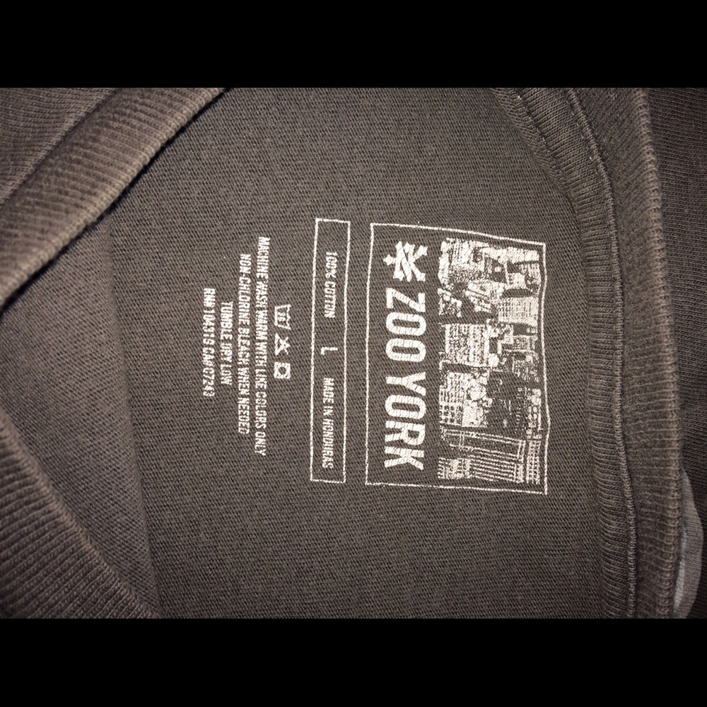 Zoo York t shirt 🎈 - Picture 3 of 3