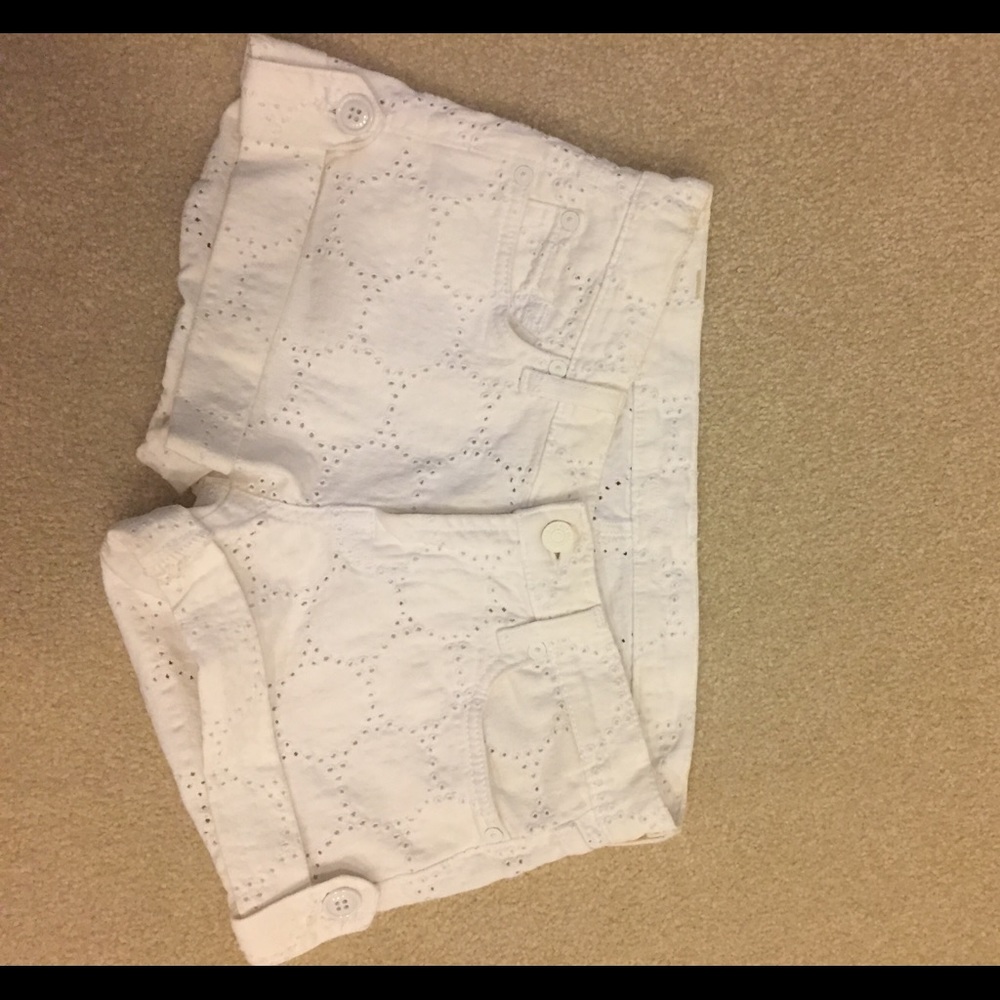 Seven for all mankind eyelet short