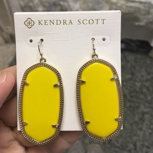 NWT Kendra Scott earrings