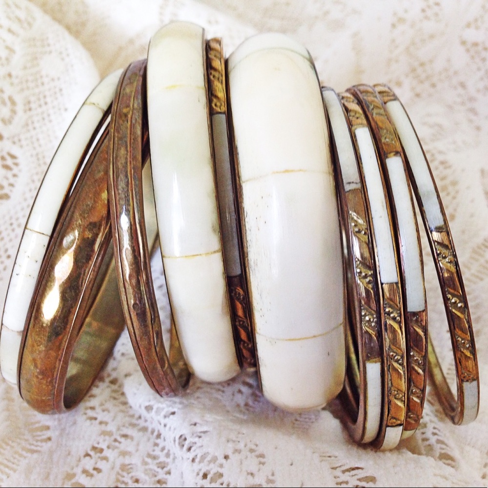 Bracelet set.