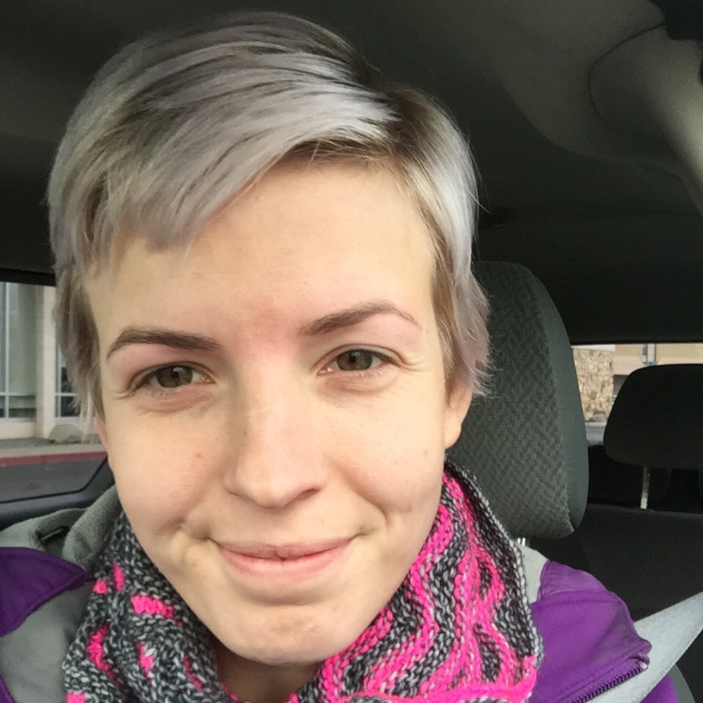 Meet your Posher, Jacqueline