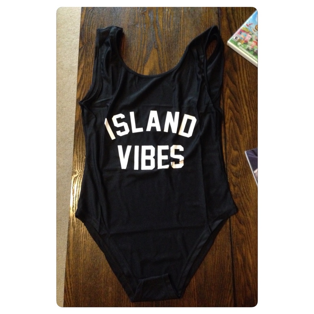 🌴last one!🌴 NWT Island vibes one piece! - Picture 5 of 6