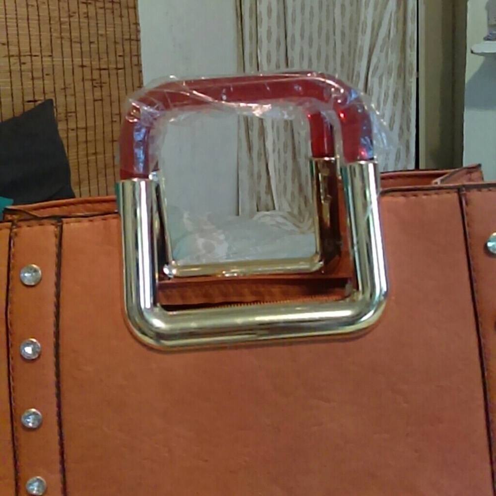 Purse - Picture 2 of 4
