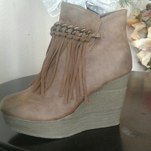 ZEPP boots - Picture 3 of 3